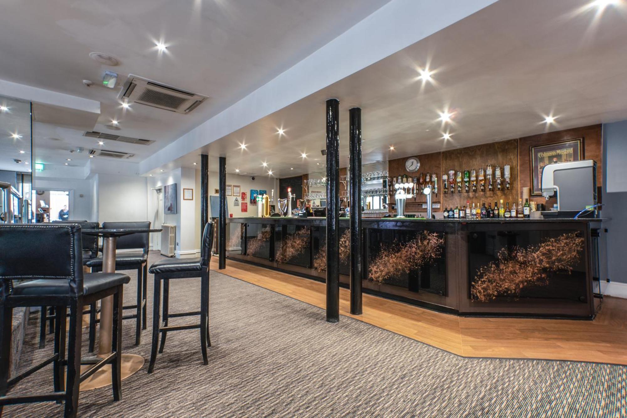 Plough Hotel Northampton Exterior foto