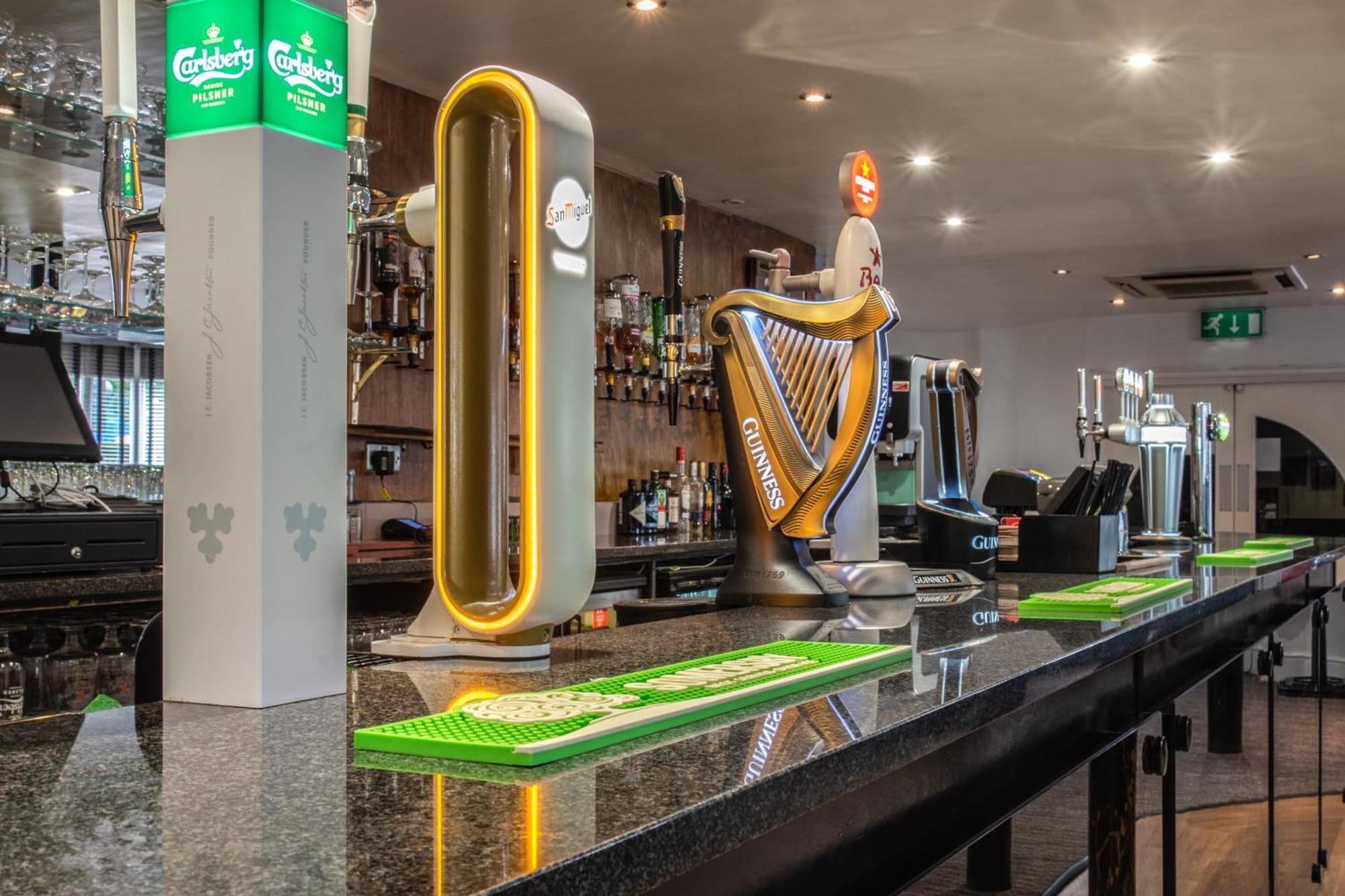 Plough Hotel Northampton Exterior foto